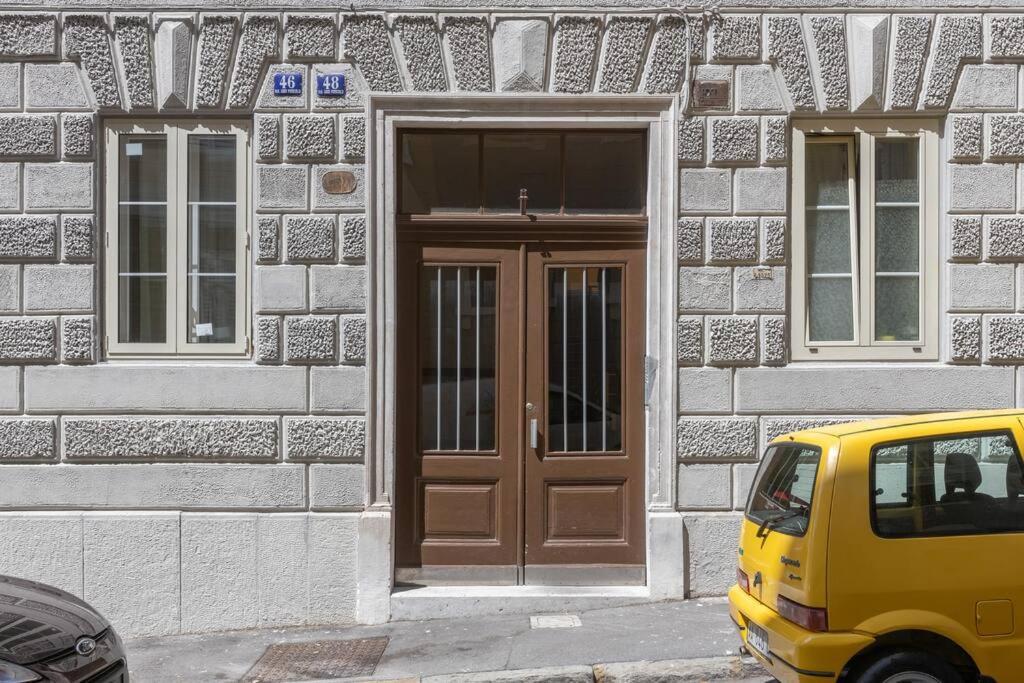 Foscolo 46 - Elegant Family Apartment Τεργέστη Εξωτερικό φωτογραφία